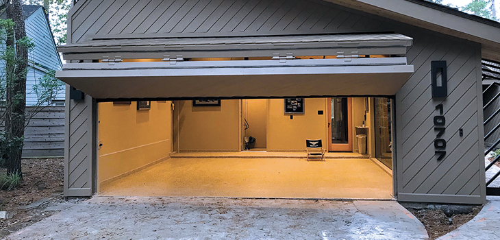 Vertical Bifold Garage Door Repair in Somis 